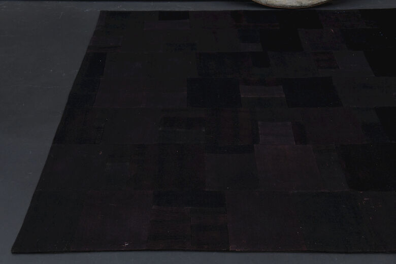 Deep Black - Vintage Area Rug