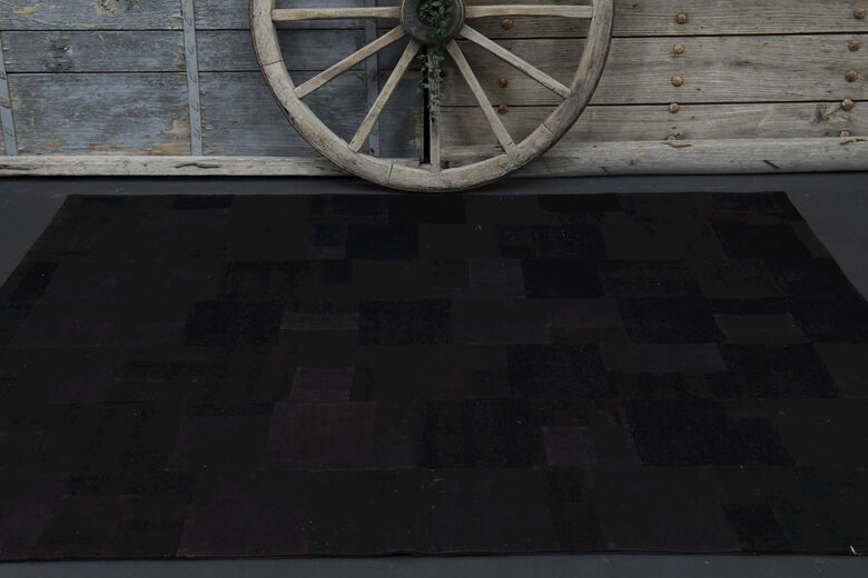 Deep Black - Vintage Area Rug