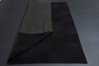 Deep Black - Vintage Area Rug - Thumbnail