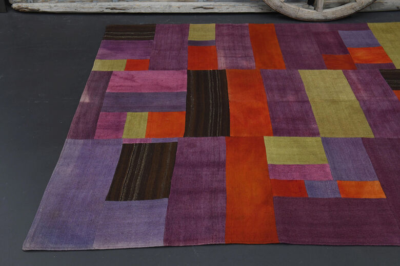 Violet - Handmade Vintage Area Rug