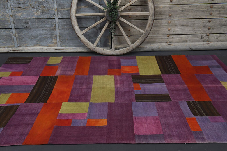 Violet - Handmade Vintage Area Rug