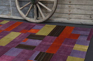 Violet - Handmade Vintage Area Rug - Thumbnail