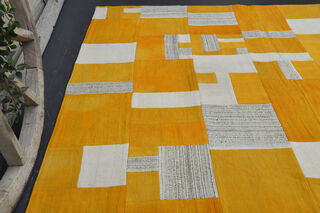 Tetris - Yellow Vintage Area Rug - Thumbnail