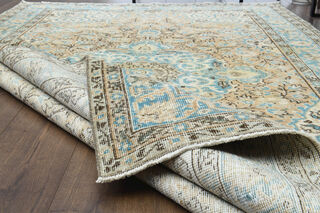 Oriental Vintage Area Rug - Thumbnail