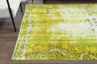 Pistachio - Distressed Vintage Area Rug - Thumbnail