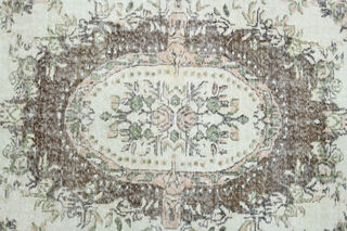 Oriental Vintage Area Rug - Thumbnail