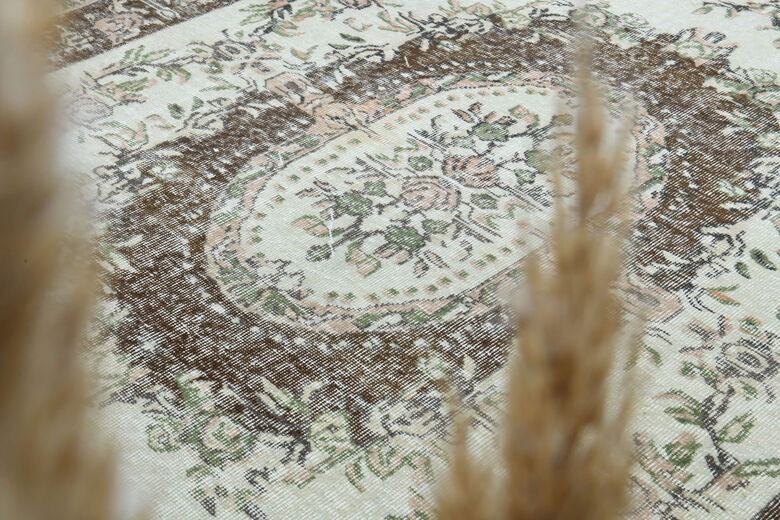 Oriental Vintage Area Anatolian Rug