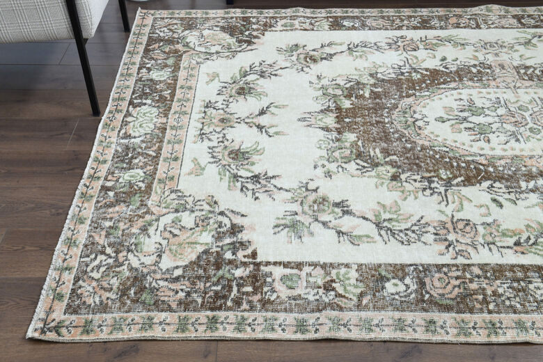 Oriental Vintage Area Anatolian Rug