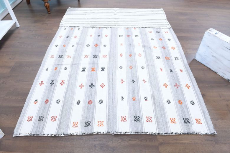 Handmade Kilim Vintage Rug