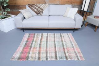 Accent Vintage Rug - Thumbnail