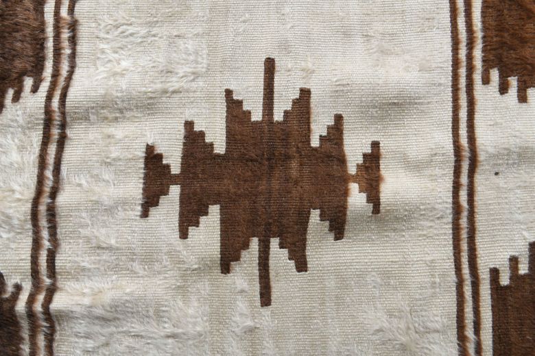 Brown Medallion Rug