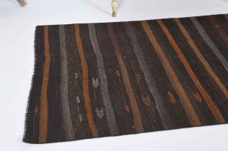 Accent Kilim Rug - Thumbnail