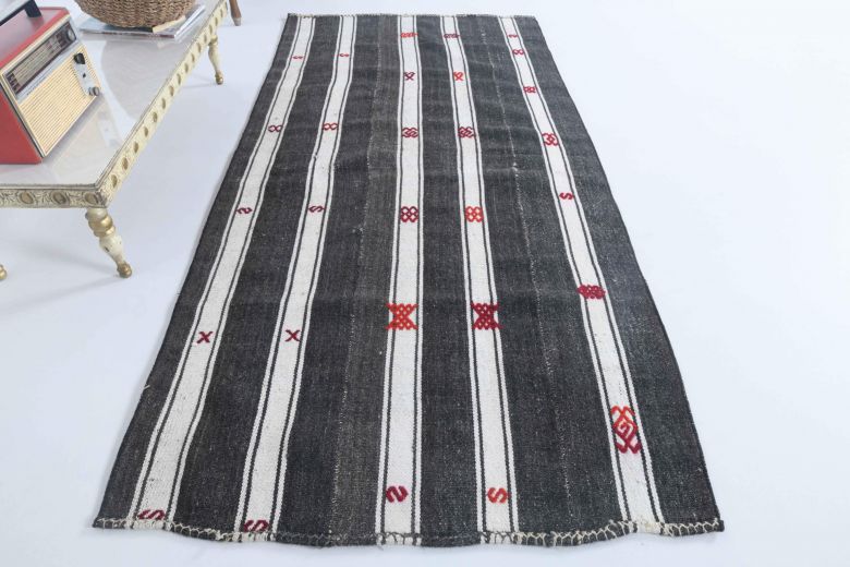 Handmade Vintage Kilim Rug