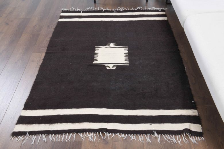 Handmade Vintage Kilim Rug