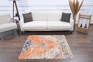 Square Handmade Vintage Rug - Thumbnail