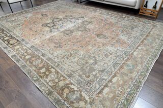 Handwoven Wool Persian Rug - Thumbnail