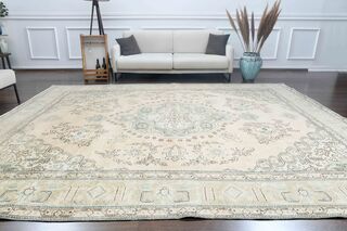 Woven Vintage Persian Area Rug - Thumbnail