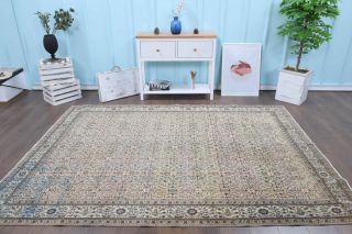 Heirloom Decor Persian Area Rug - Thumbnail