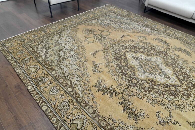 Medallion Persian Handmade Vintage rug