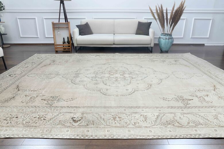 Neutral Beige Persian Vintage Wool Rug