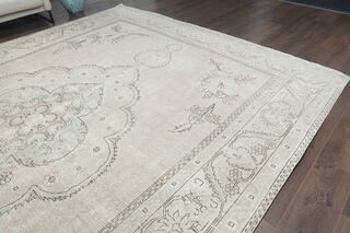 Neutral Beige Persian Vintage Wool Rug - Thumbnail