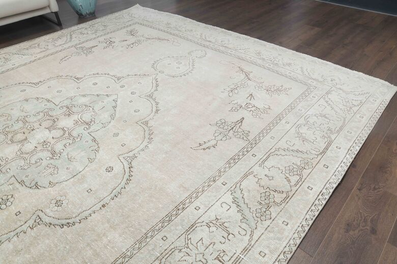 Neutral Beige Persian Vintage Wool Rug
