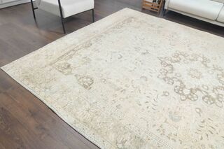 Neutral Persian Vintage Wool Carpet - Thumbnail