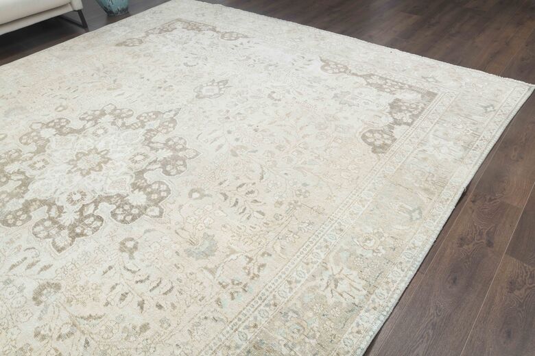Neutral Persian Vintage Wool Carpet