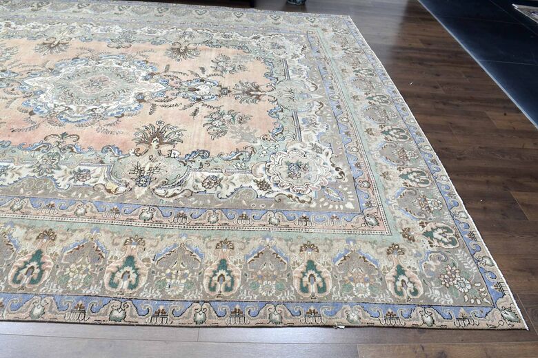 Oriental Authentic Persian Rug
