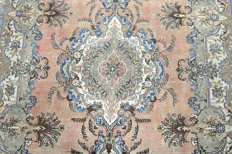 Oriental Authentic Persian Rug