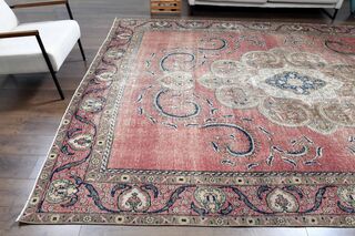 Oriental Persian Vintage Area Rug - Thumbnail