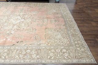 Oriental Persian Vintage Area Rug - Thumbnail