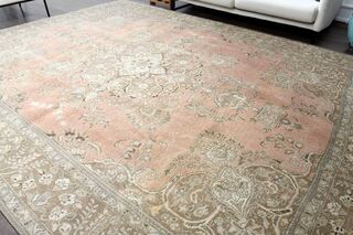 Oriental Persian Vintage Area Rug - Thumbnail