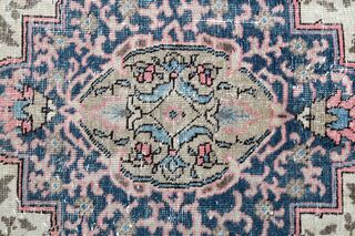 Original Pink Vintage Persian Area Rug - Thumbnail