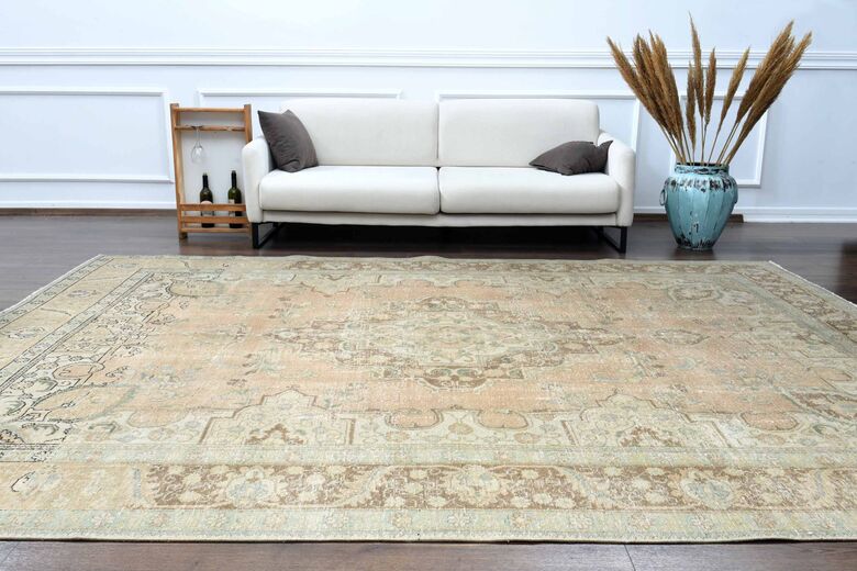 Oriental Vintage Persian Area Rug