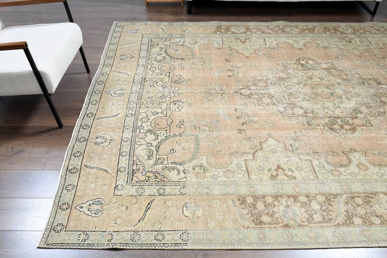 Oriental Vintage Persian Area Rug