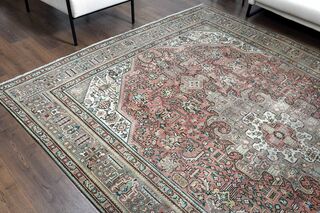 Original Pink Vintage Persian Area Rug - Thumbnail