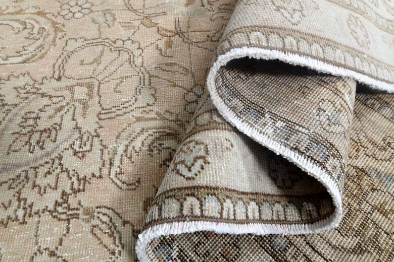 Persian 9x13 Wool Floral Rug