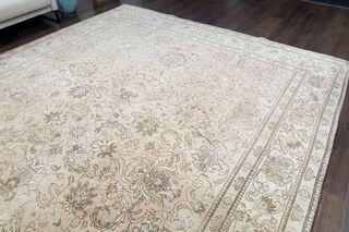 Persian 9x13 Wool Floral Rug - Thumbnail