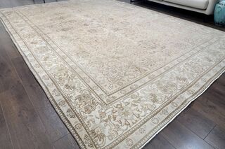 Persian 9x13 Wool Floral Rug - Thumbnail