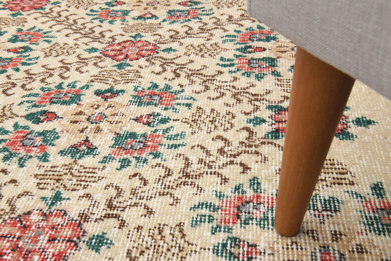 Vintage Bath Decor Carpet