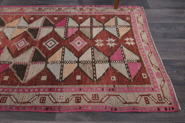 Unique Modern Patterned Vintage Runner Rug