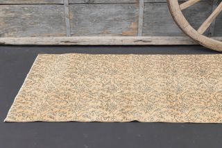 Floral Vintage Rug Runner - Thumbnail