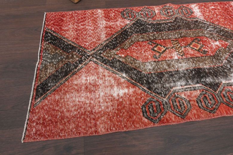 Red Vintage Runner Rug