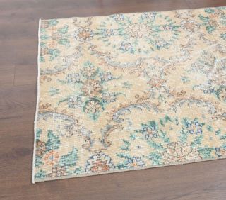 Floral Vintage Runner Rug - Thumbnail