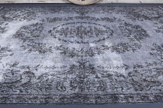 Vintage Area Rug - Thumbnail