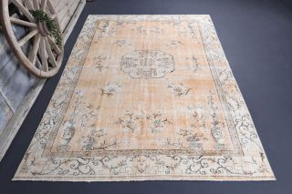 Vintage Area Rug - Thumbnail