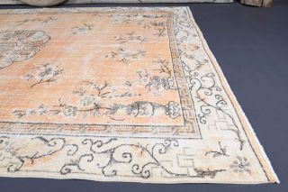 Vintage Area Rug - Thumbnail