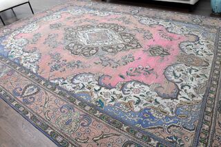 Persian Vintage Pink Rug - Thumbnail