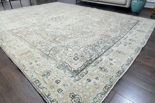 Antique Persian Rug - Thumbnail